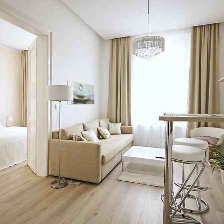 Luxury Center Apt. Charles Bridge Walking Distance 프라하 외부 사진