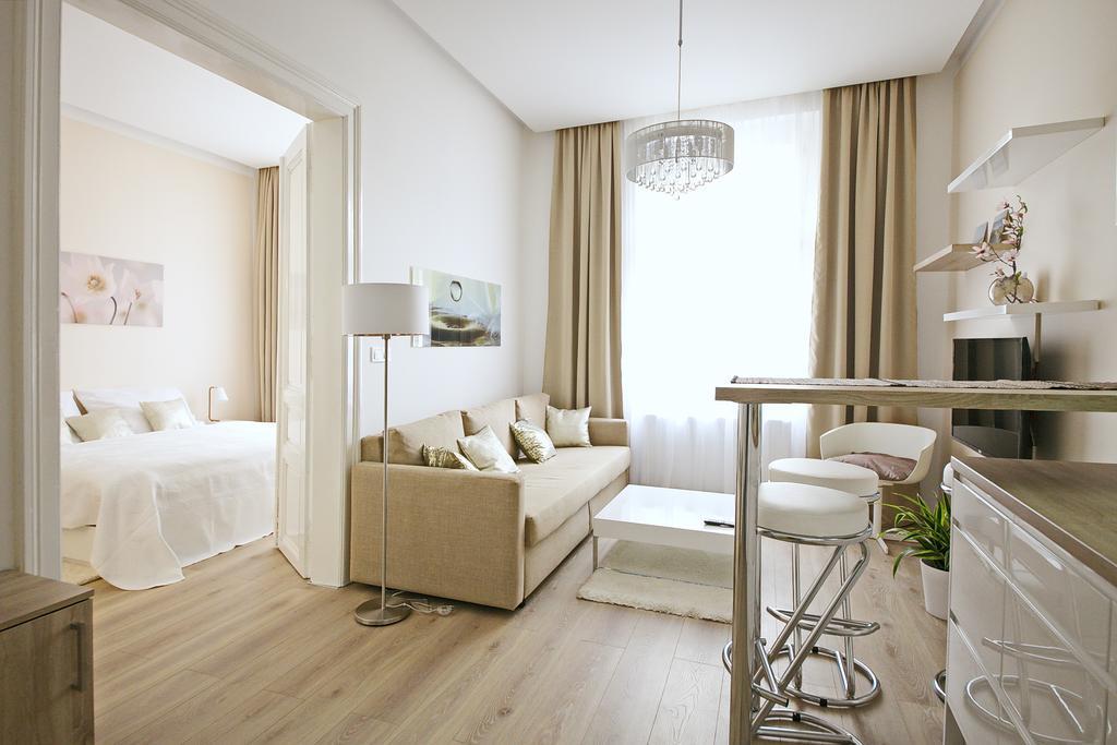 Luxury Center Apt. Charles Bridge Walking Distance 프라하 외부 사진
